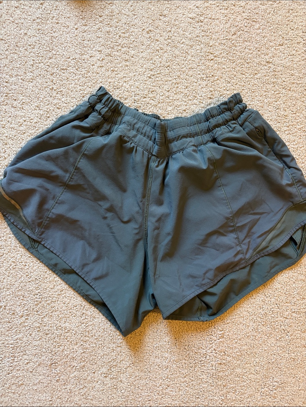 Lululemon Women’s Elastic Waist Active Shorts - Olive Green